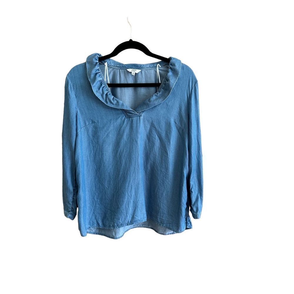 Crown & Ivy womens chambray denim collar blouse sz M‎